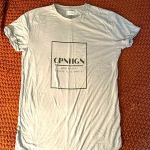 Topman. Medium. Light grey tshirt with graphic